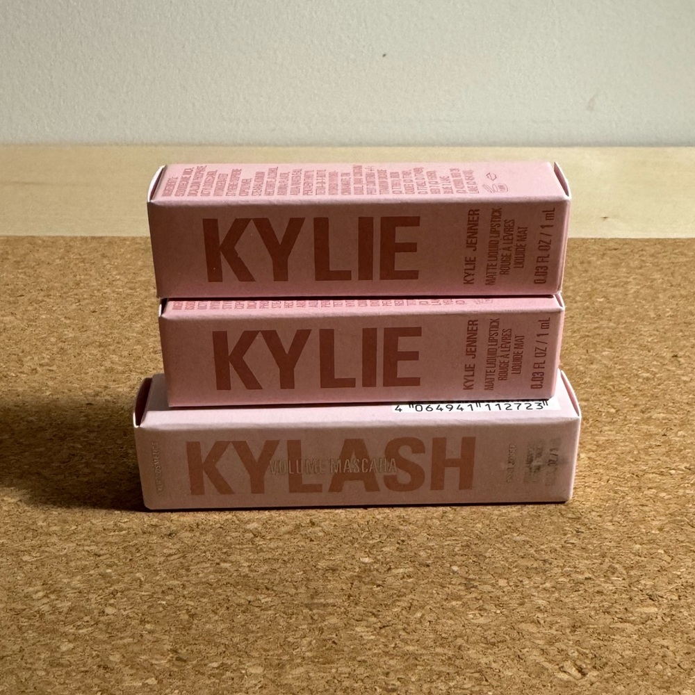 Kylie Cosmetics Bundle